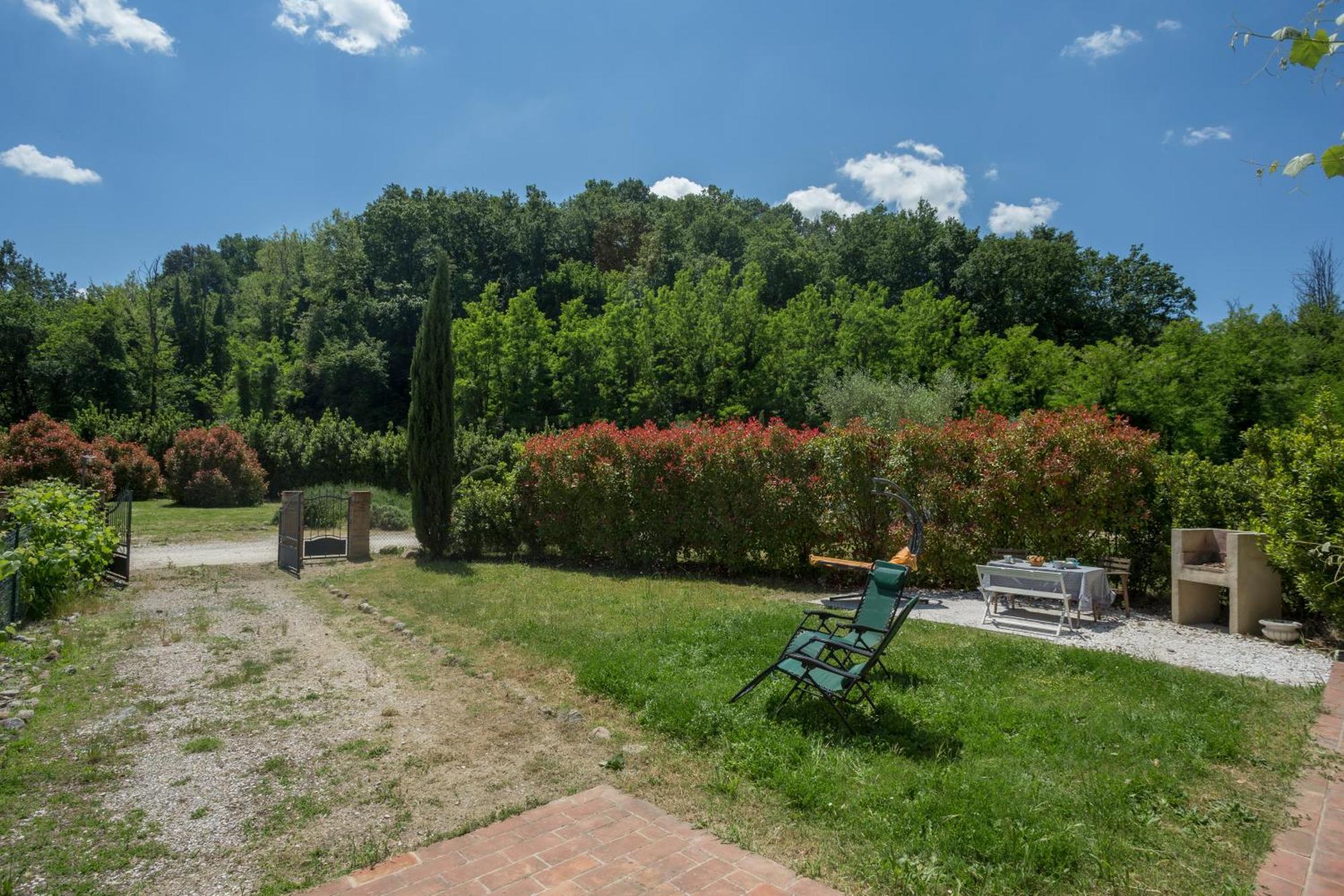 Borgo Da Vinci Guest House Volterra Exterior photo